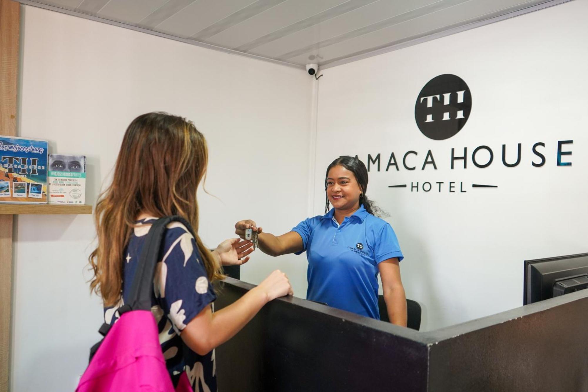 Hotel Tamaca House Puerto de Gaira ภายนอก รูปภาพ